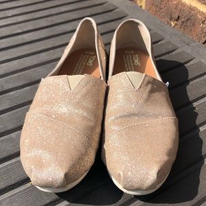 Toms Gold Sparkly Flats W 7.5